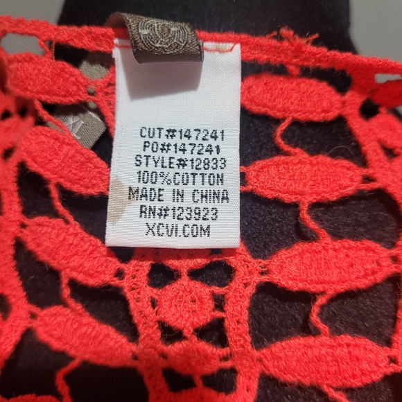 XCVI Women's Long Sleeve High Low 100% Cotton Crochet Shirt Size XL Red Boho - Picture 10 of 10